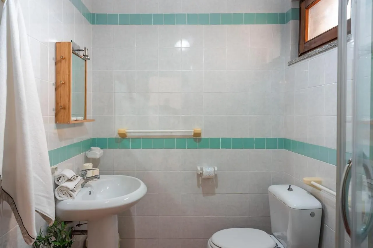 Glorious Residence Le Pavoncelle One Bedroom Sleeps Four Child Num1454 Santa Teresa Gallura